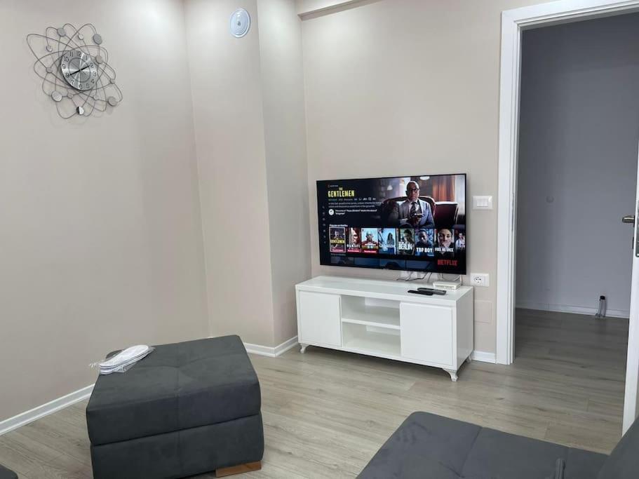 Melody Apartment In Korce Esterno foto