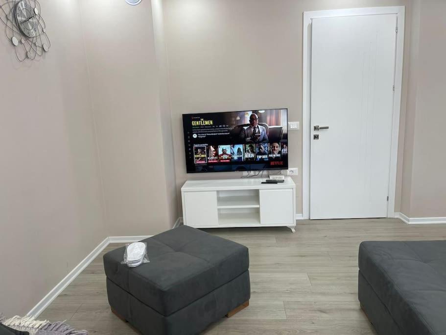Melody Apartment In Korce Esterno foto