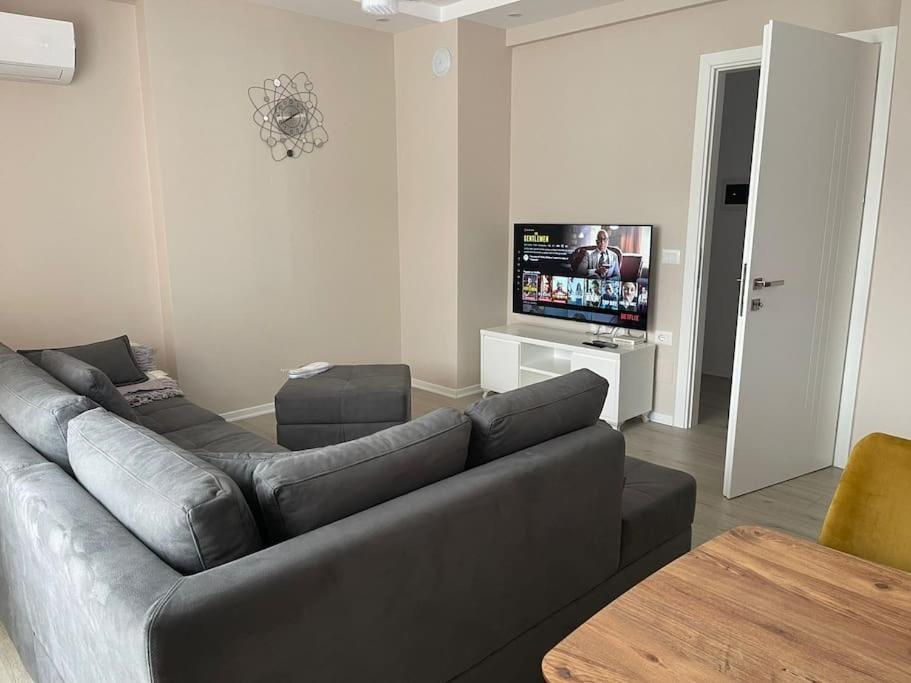 Melody Apartment In Korce Esterno foto