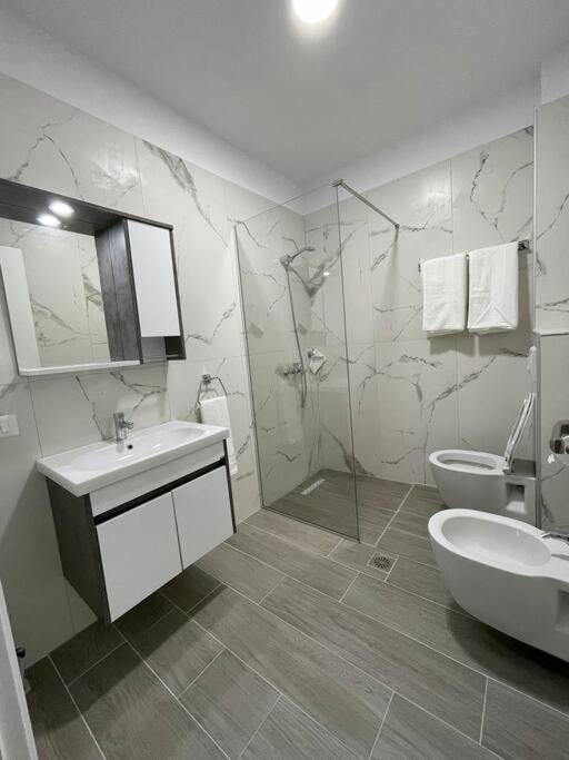 Melody Apartment In Korce Esterno foto